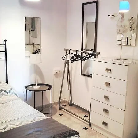 Bonito Apartamento De Dos Dormitorios En El Centro Y Calle San Miguel Torremolinos Exterior foto